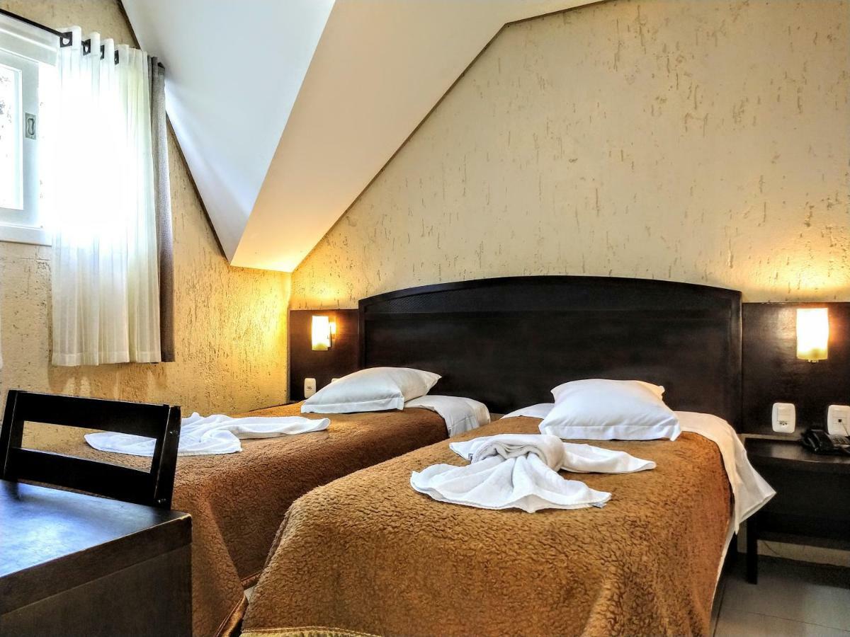Deluxe Quadruple Room,1765852801:JPEG